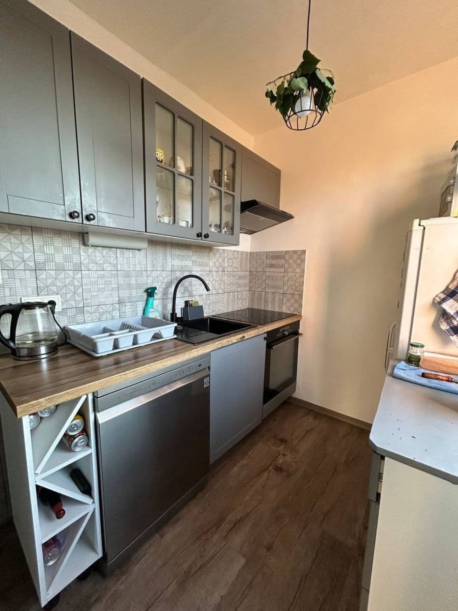 Prenájom bytu 2-izbový 60 m², Údolní, Praha, Praha Prenájom bytu 2-izbový 60 m², Údolní, Praha, Praha