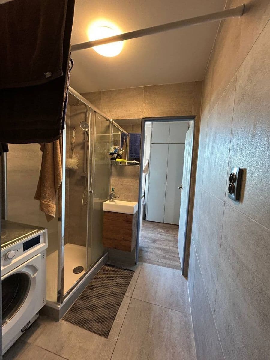 Prenájom bytu 2-izbový 60 m², Údolní, Praha, Praha Prenájom bytu 2-izbový 60 m², Údolní, Praha, Praha