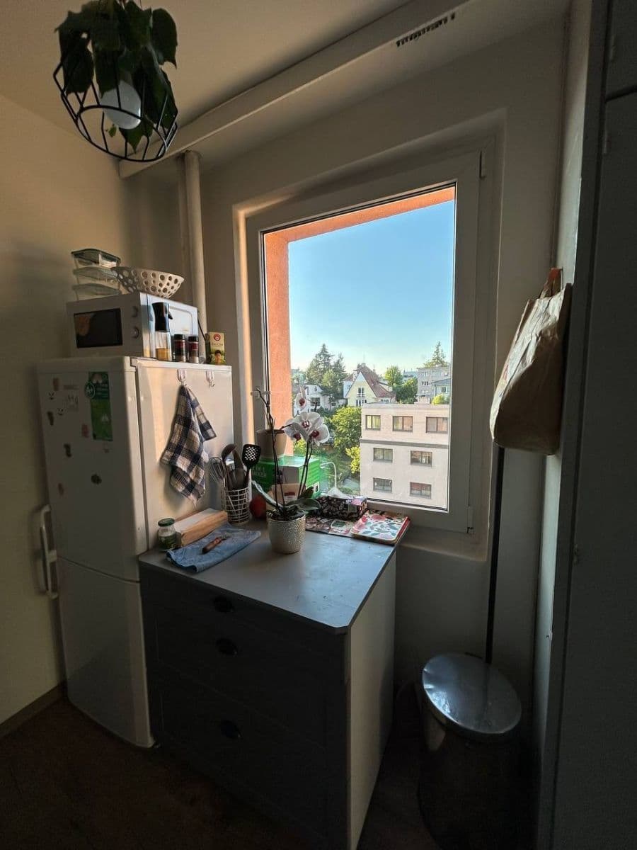 Prenájom bytu 2-izbový 60 m², Údolní, Praha, Praha Prenájom bytu 2-izbový 60 m², Údolní, Praha, Praha