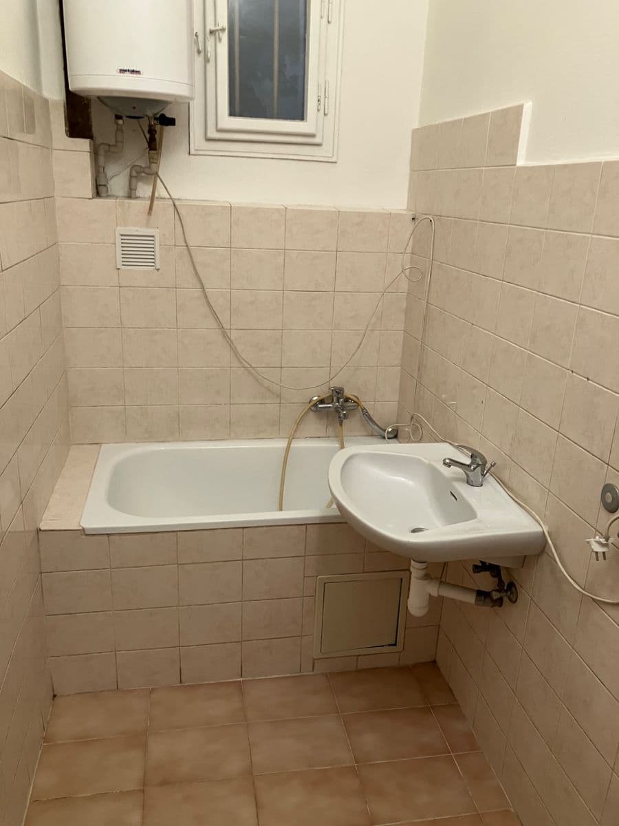 Predaj bytu 1-izbový 45 m², Jirsíkova, Praha, Praha Predaj bytu 1-izbový 45 m², Jirsíkova, Praha, Praha