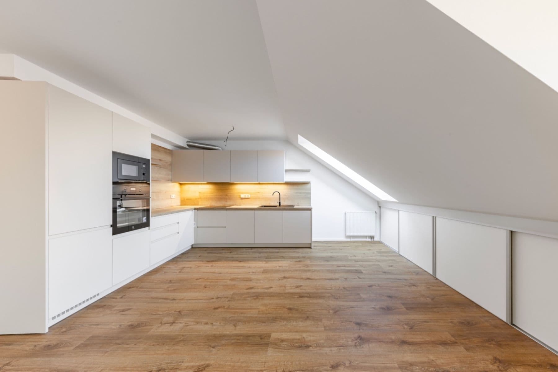 Predaj bytu 2-izbový 94 m², Ivana Olbrachta, Brandýs nad Labem-Stará Boleslav, Středočeský kraj Predaj bytu 2-izbový 94 m², Ivana Olbrachta, Brandýs nad Labem-Stará Boleslav, Středočeský kraj