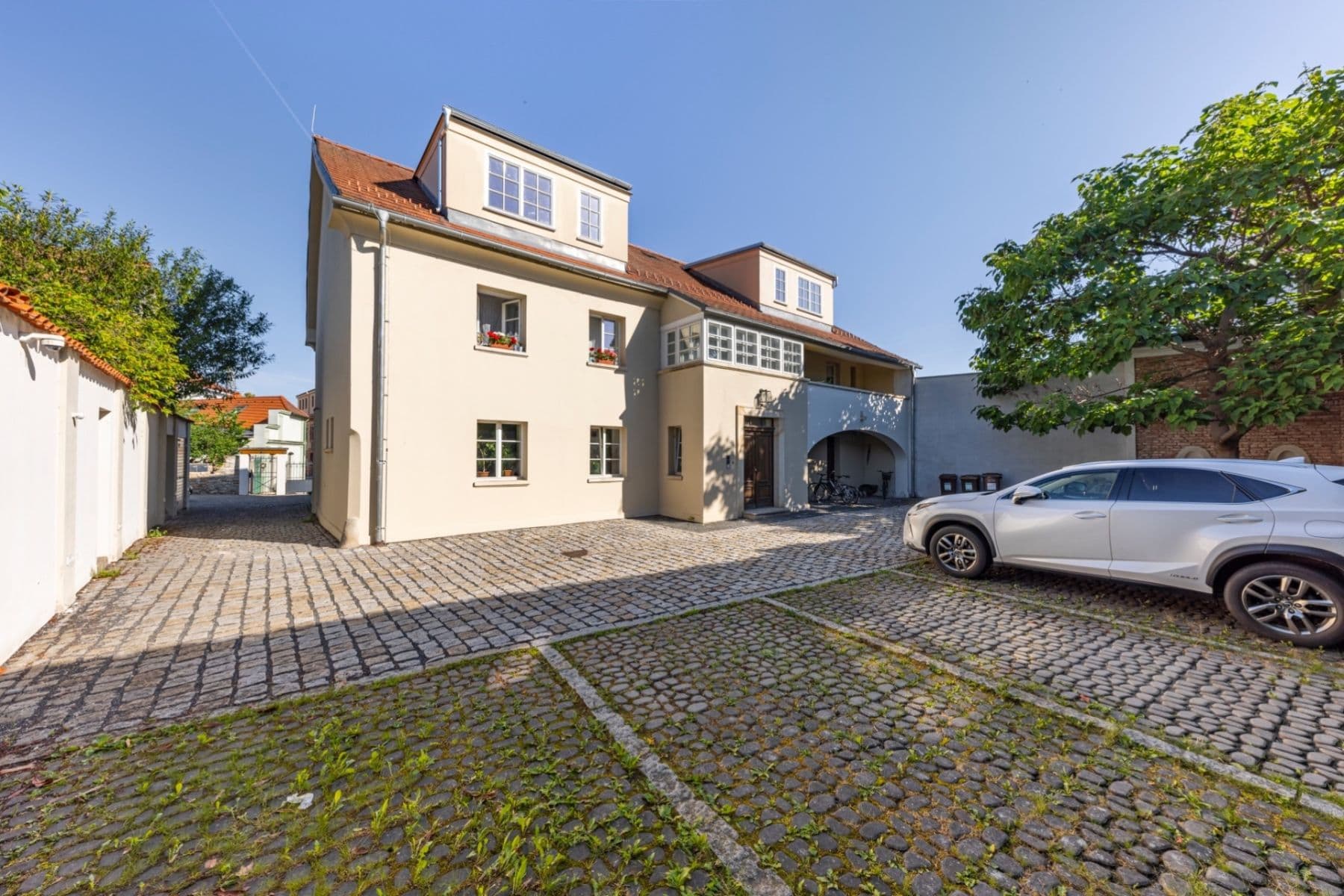 Predaj bytu 2-izbový 94 m², Ivana Olbrachta, Brandýs nad Labem-Stará Boleslav, Středočeský kraj Predaj bytu 2-izbový 94 m², Ivana Olbrachta, Brandýs nad Labem-Stará Boleslav, Středočeský kraj