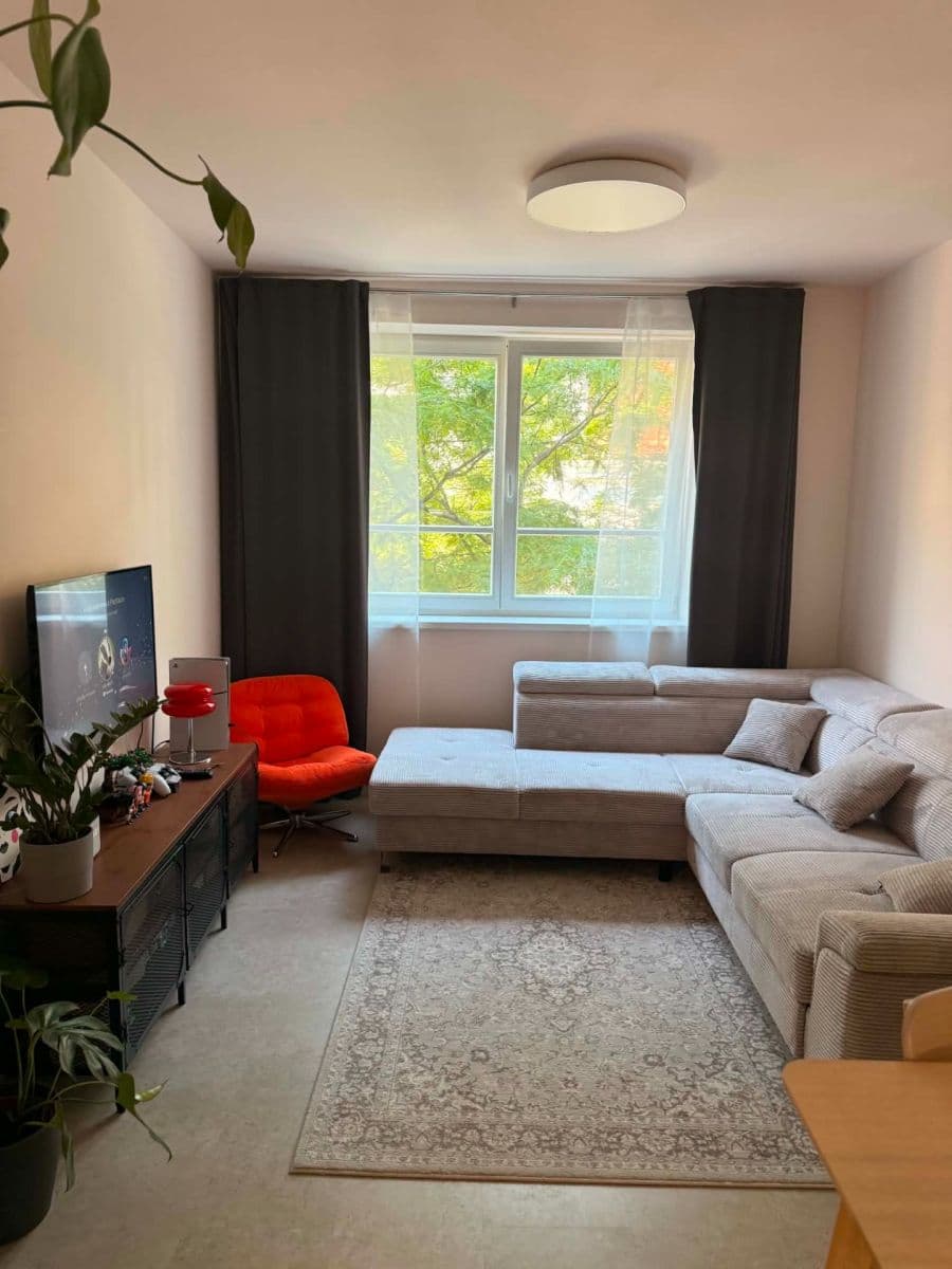 Prenájom bytu 2-izbový 53 m², Křižíkova, Praha, Praha Prenájom bytu 2-izbový 53 m², Křižíkova, Praha, Praha