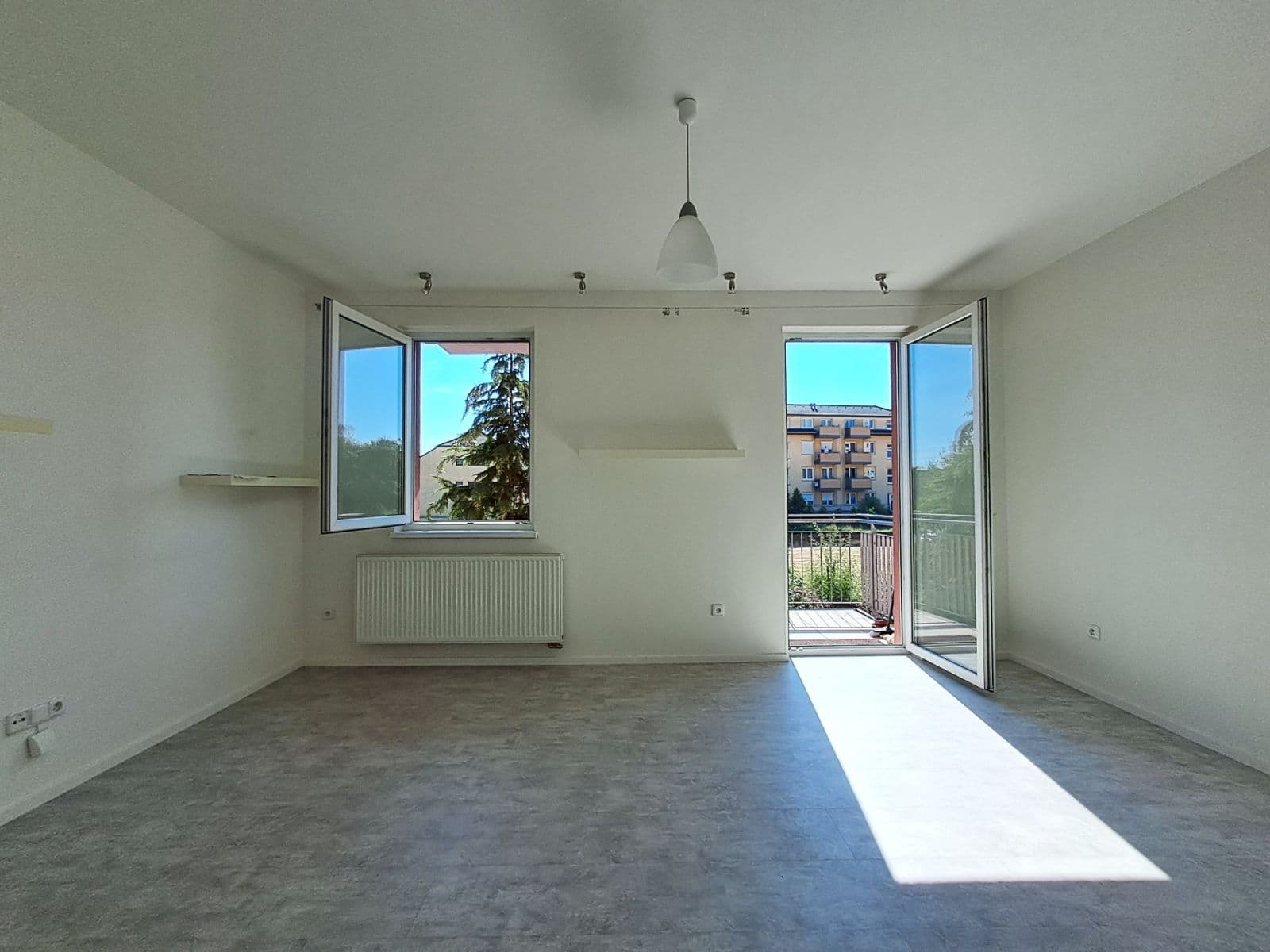 Prenájom bytu 1-izbový 36 m², Korycanská, Praha, Praha Prenájom bytu 1-izbový 36 m², Korycanská, Praha, Praha