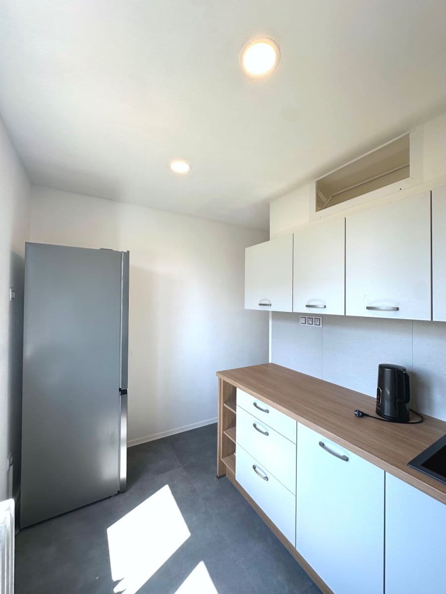 Predaj bytu 3-izbový 64 m², tř. Kosmonautů, Olomouc, Olomoucký kraj Predaj bytu 3-izbový 64 m², tř. Kosmonautů, Olomouc, Olomoucký kraj