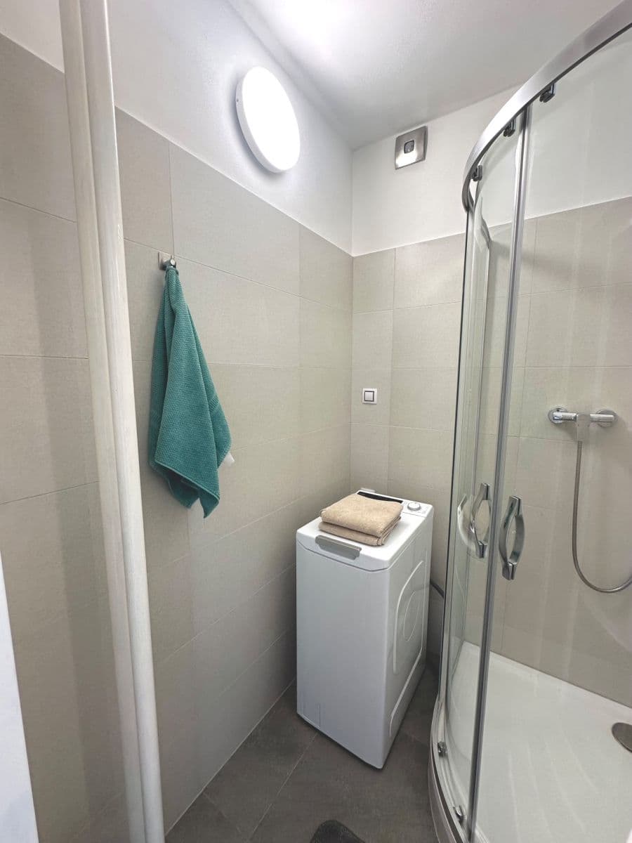 Predaj bytu 3-izbový 64 m², tř. Kosmonautů, Olomouc, Olomoucký kraj Predaj bytu 3-izbový 64 m², tř. Kosmonautů, Olomouc, Olomoucký kraj