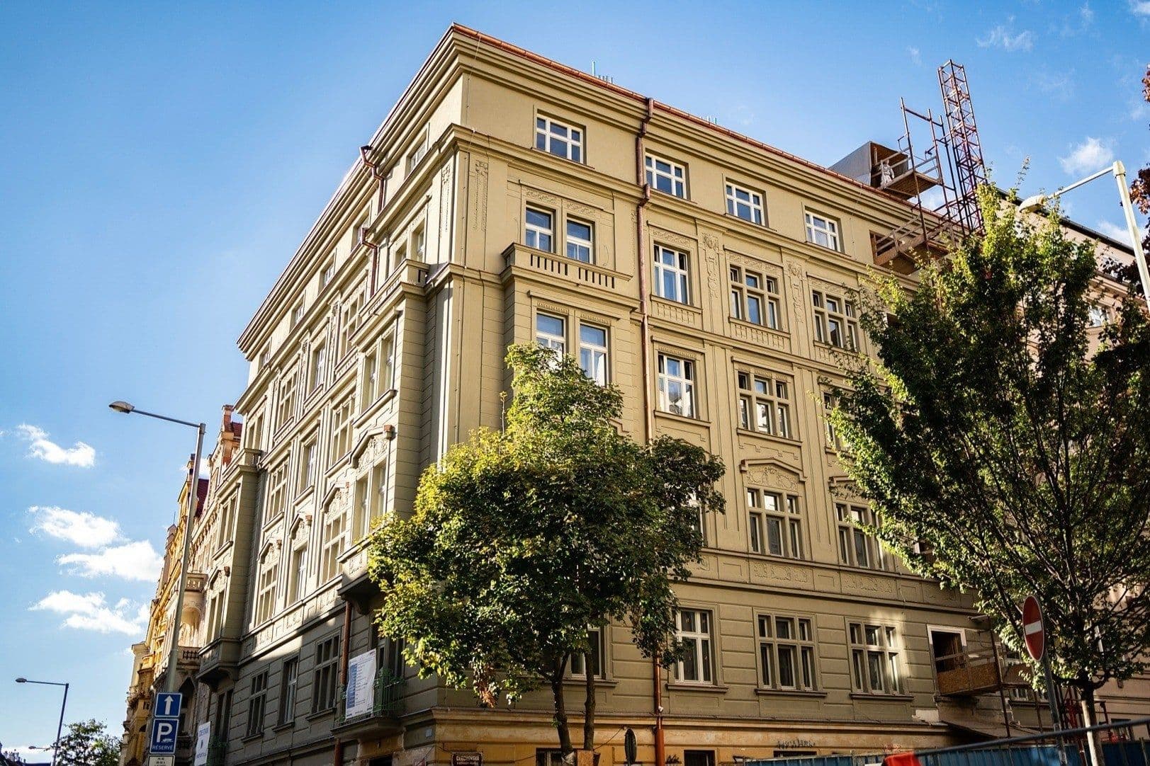 Predaj bytu 2-izbový 87 m², Polská, Praha, Praha Predaj bytu 2-izbový 87 m², Polská, Praha, Praha