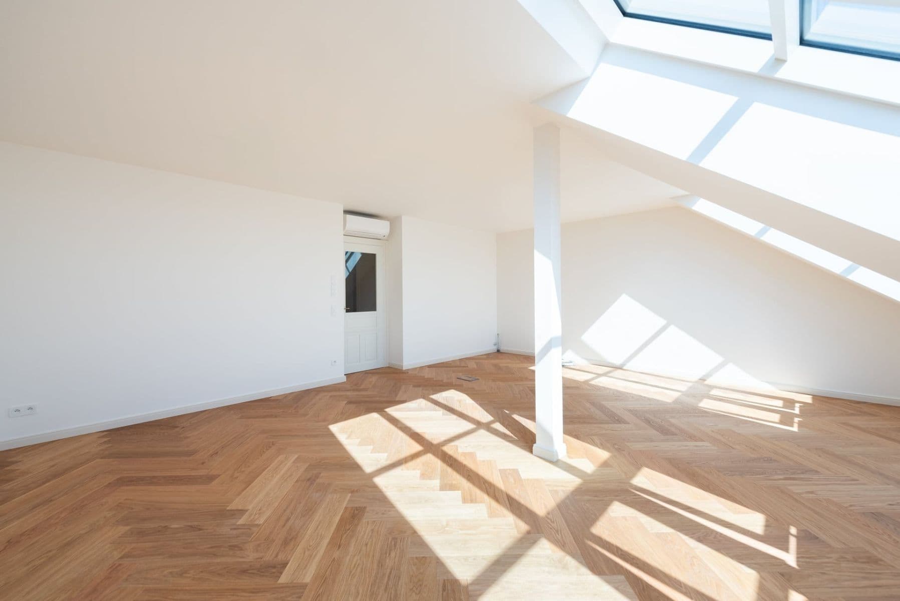 Predaj bytu 2-izbový 87 m², Polská, Praha, Praha Predaj bytu 2-izbový 87 m², Polská, Praha, Praha