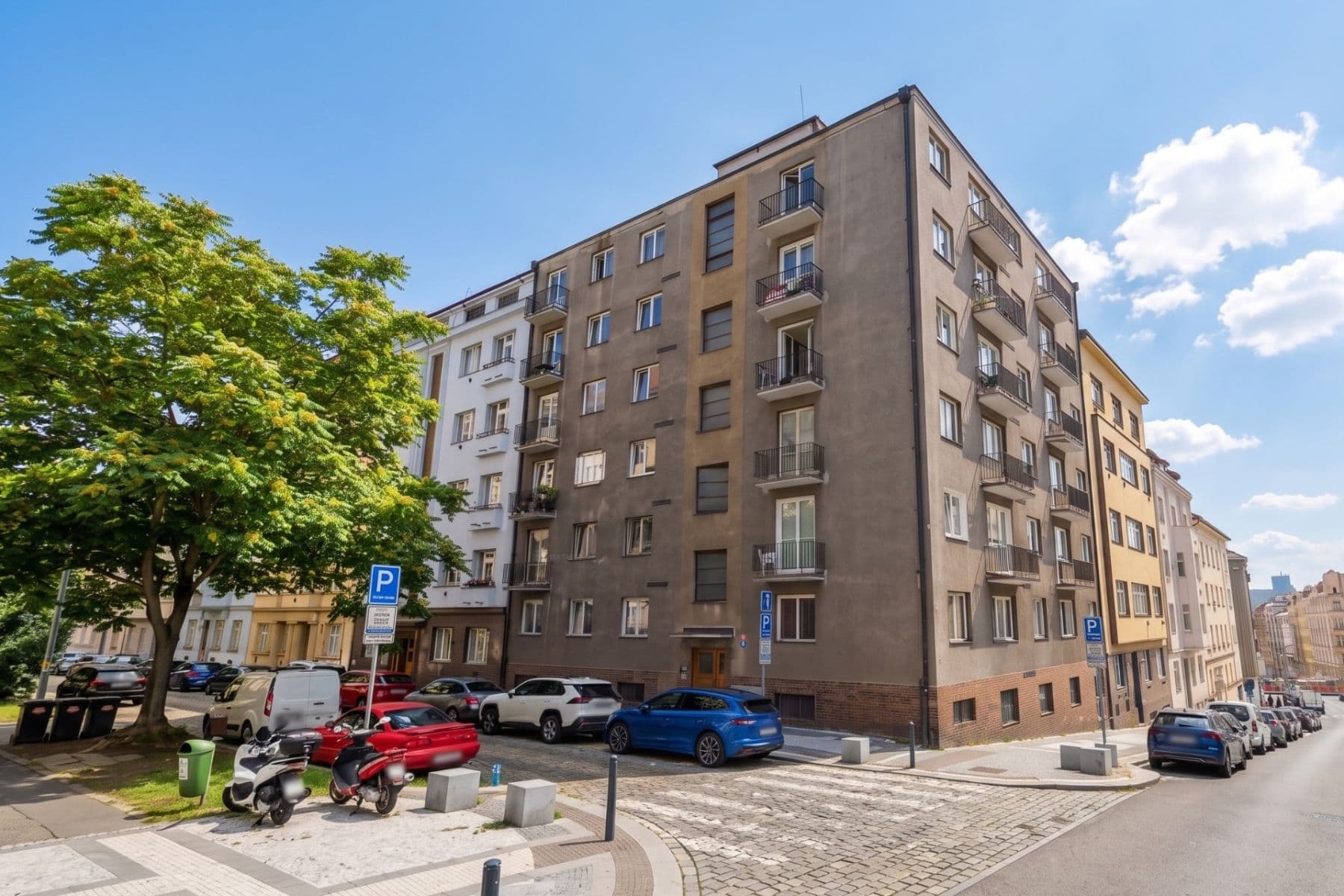 Predaj bytu 3-izbový 74 m², Madridská, Praha, Praha Predaj bytu 3-izbový 74 m², Madridská, Praha, Praha