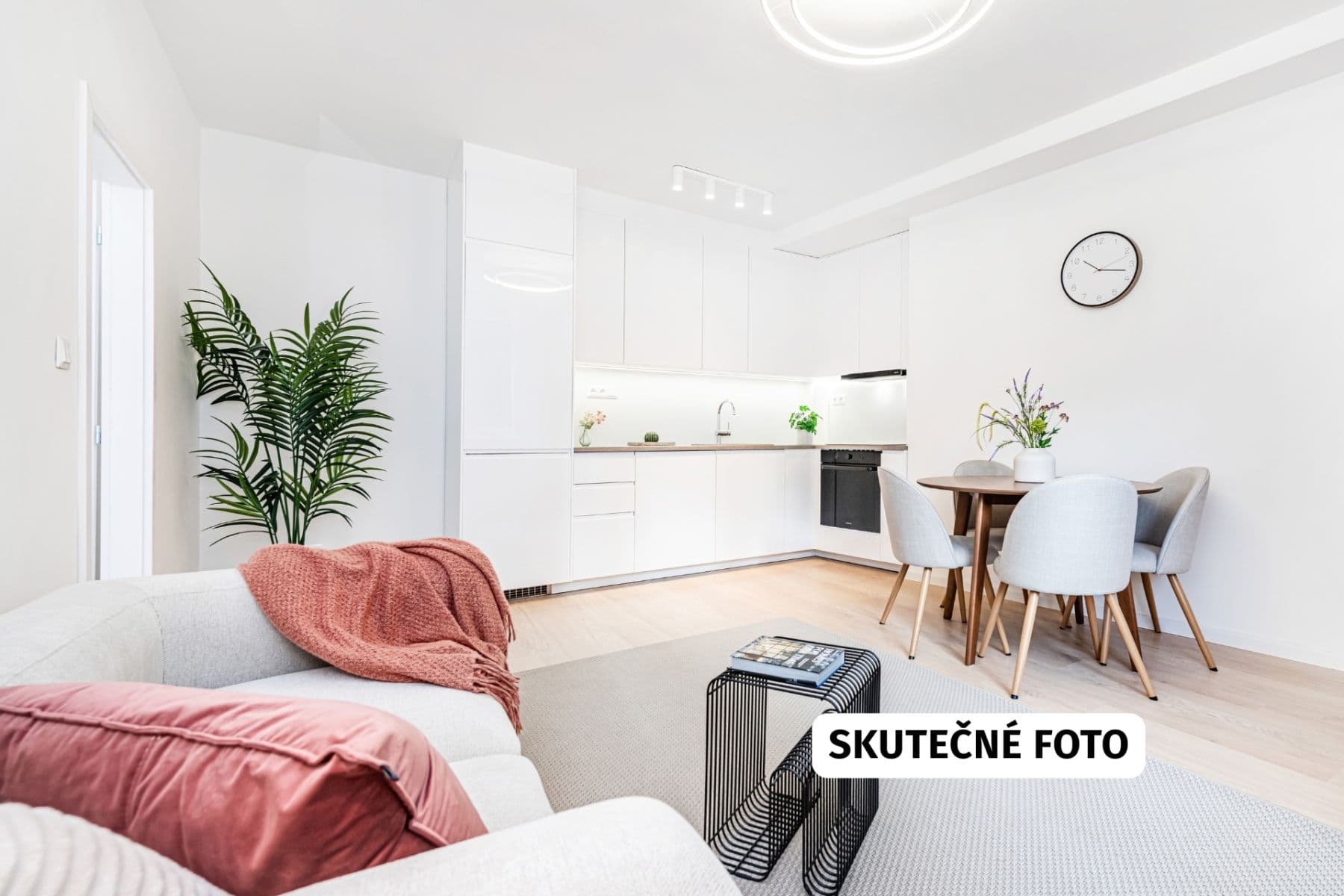 Predaj bytu 3-izbový 74 m², Madridská, Praha, Praha Predaj bytu 3-izbový 74 m², Madridská, Praha, Praha
