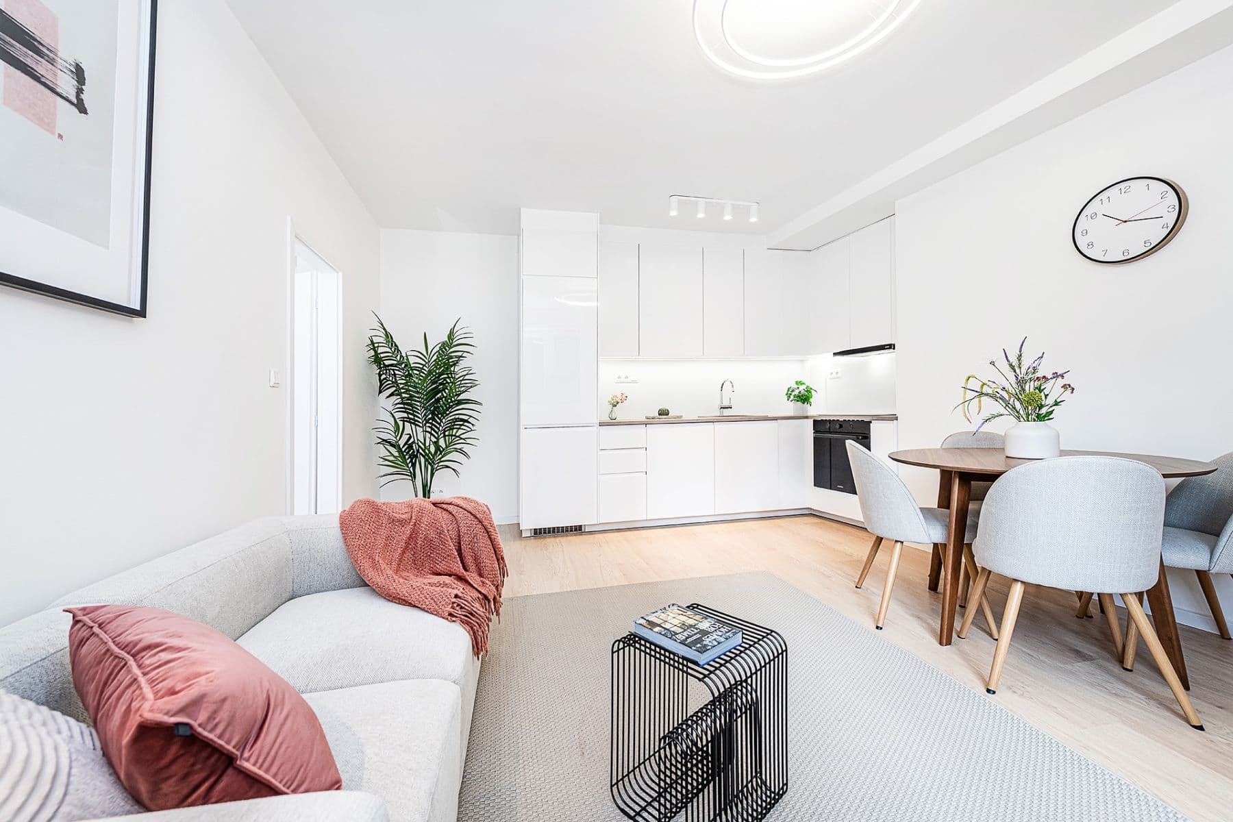 Predaj bytu 3-izbový 74 m², Madridská, Praha, Praha Predaj bytu 3-izbový 74 m², Madridská, Praha, Praha
