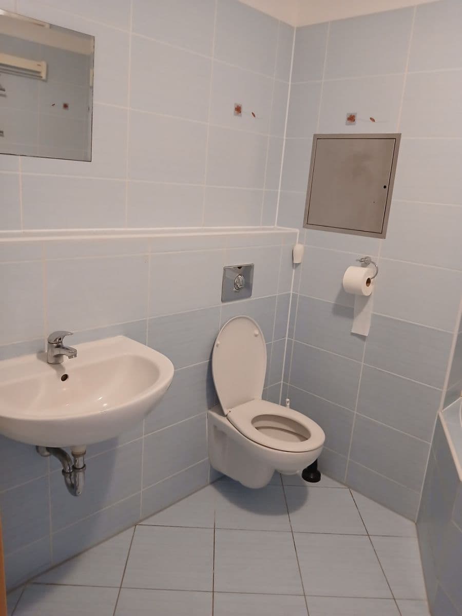 Prenájom bytu 2-izbový 51 m², Holubinková, Praha, Praha Prenájom bytu 2-izbový 51 m², Holubinková, Praha, Praha