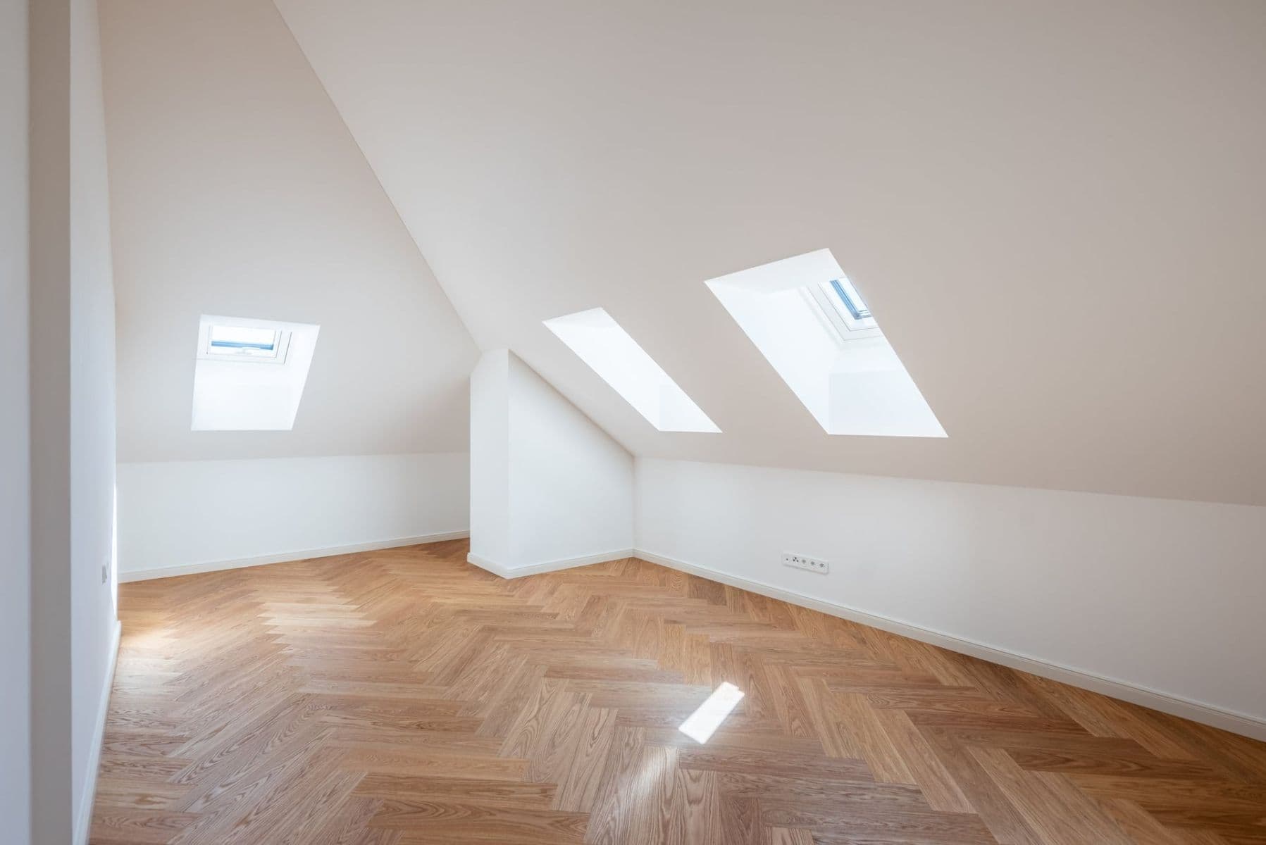 Predaj bytu 2-izbový 109 m², Polská, Praha, Praha Predaj bytu 2-izbový 109 m², Polská, Praha, Praha