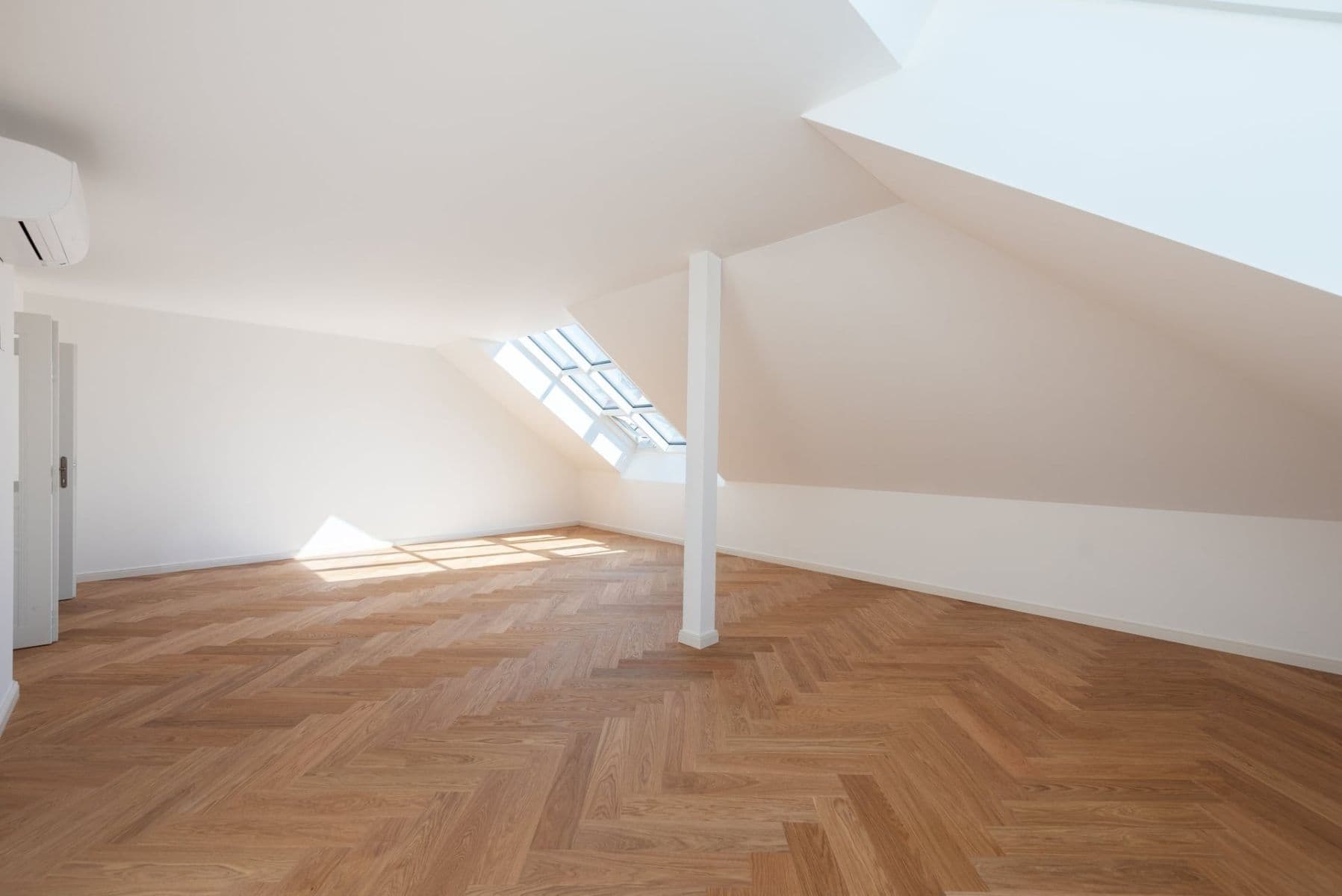 Predaj bytu 2-izbový 109 m², Polská, Praha, Praha Predaj bytu 2-izbový 109 m², Polská, Praha, Praha
