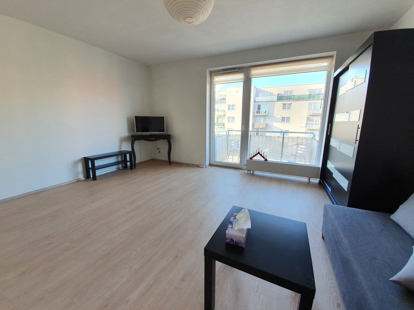 Prenájom bytu 32 m², Ječná, Hostivice, Středočeský kraj Prenájom bytu 32 m², Ječná, Hostivice, Středočeský kraj