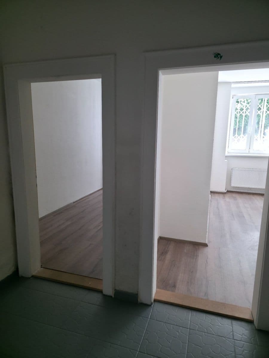 Predaj bytu 3-izbový 63 m², Pod Labuťkou, Praha, Praha Predaj bytu 3-izbový 63 m², Pod Labuťkou, Praha, Praha