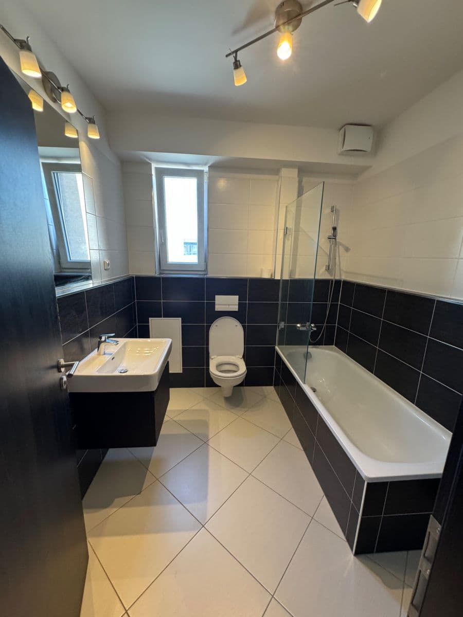 Predaj bytu 2-izbový 56 m², Honzíkova, Praha, Praha Predaj bytu 2-izbový 56 m², Honzíkova, Praha, Praha