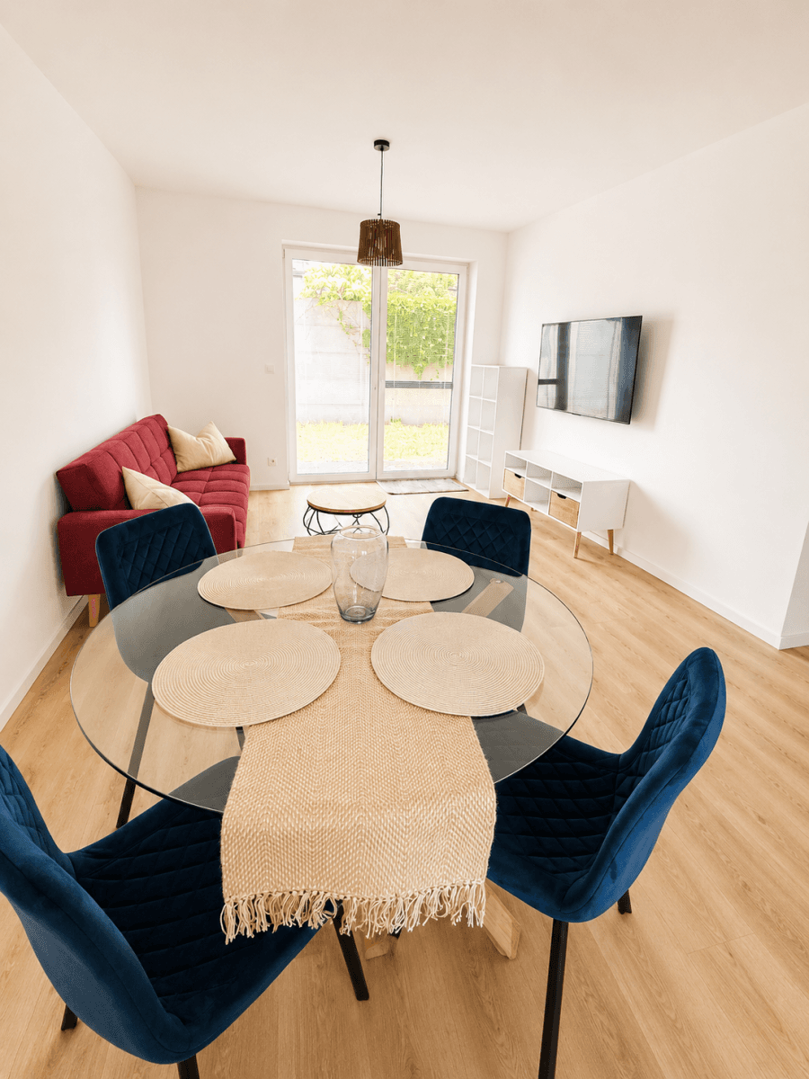 Prenájom bytu 2-izbový 53 m², Slivková, Rovinka, Bratislavský kraj Prenájom bytu 2-izbový 53 m², Slivková, Rovinka, Bratislavský kraj