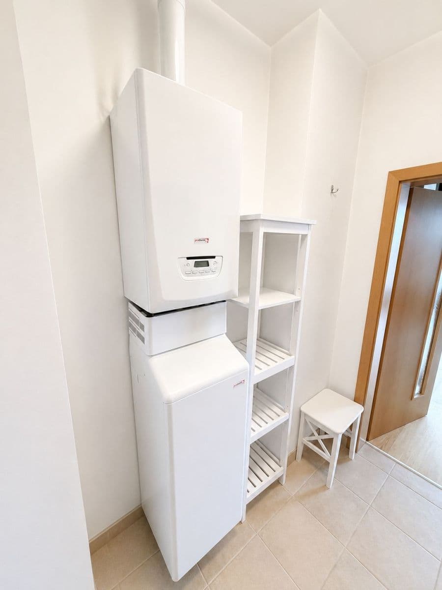 Prenájom bytu 1-izbový 39 m², Nuselská, Praha, Praha Prenájom bytu 1-izbový 39 m², Nuselská, Praha, Praha