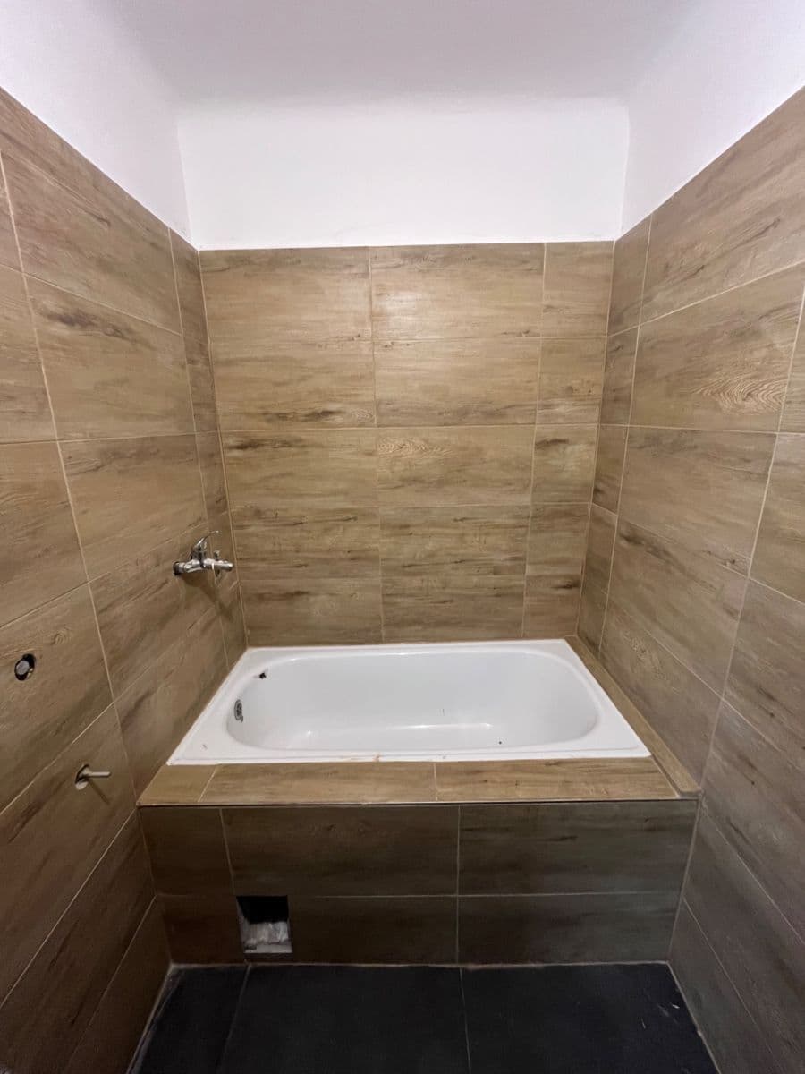 Predaj bytu 3-izbový 77 m², Čankovice, Pardubický kraj Predaj bytu 3-izbový 77 m², Čankovice, Pardubický kraj