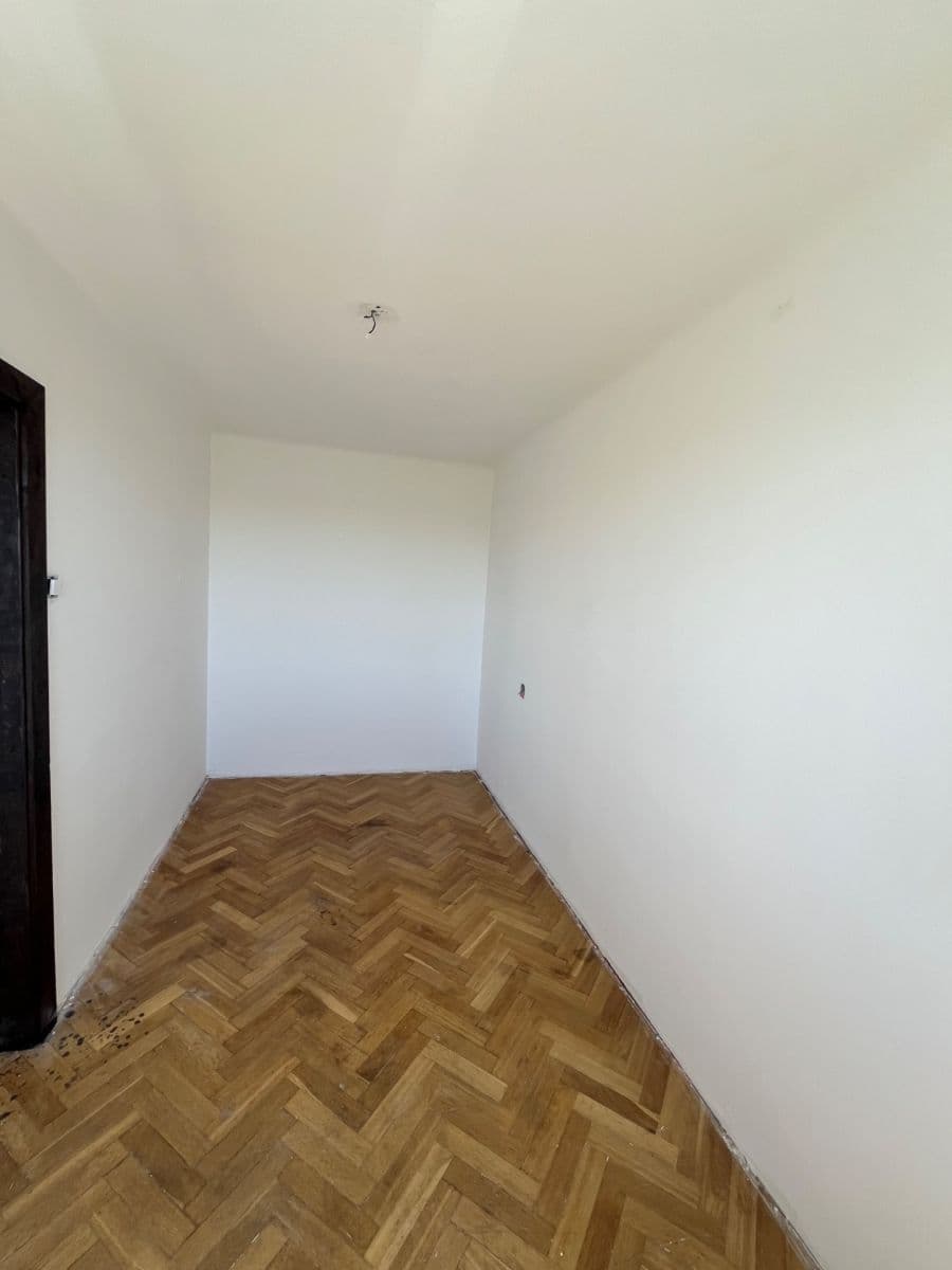 Predaj bytu 3-izbový 77 m², Čankovice, Pardubický kraj Predaj bytu 3-izbový 77 m², Čankovice, Pardubický kraj