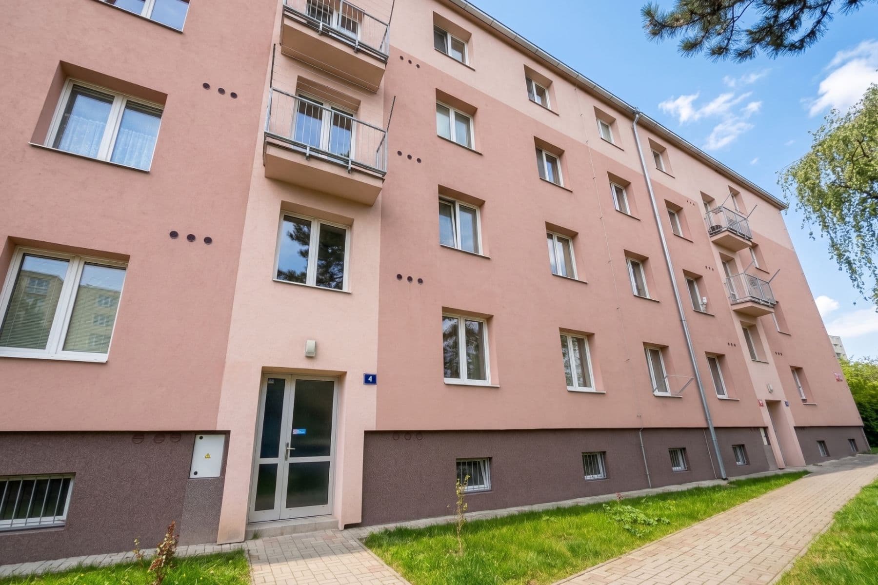 Predaj bytu 3-izbový 55 m², Trenčínská, Praha, Praha Predaj bytu 3-izbový 55 m², Trenčínská, Praha, Praha