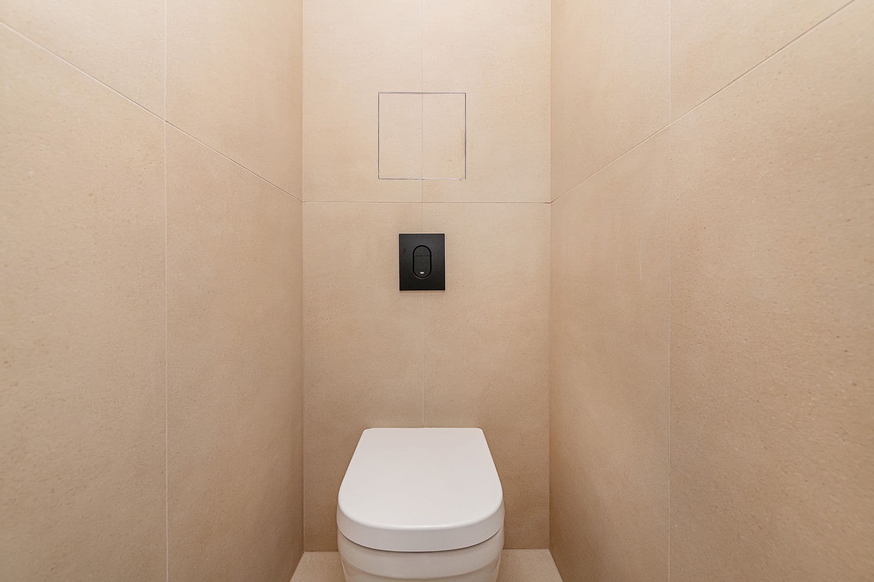 Predaj bytu 3-izbový 55 m², Trenčínská, Praha, Praha Predaj bytu 3-izbový 55 m², Trenčínská, Praha, Praha