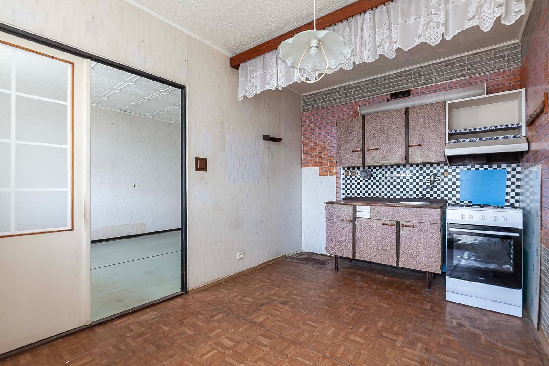 Predaj bytu 3-izbový 60 m², Vodárenská, Kladno, Středočeský kraj Predaj bytu 3-izbový 60 m², Vodárenská, Kladno, Středočeský kraj