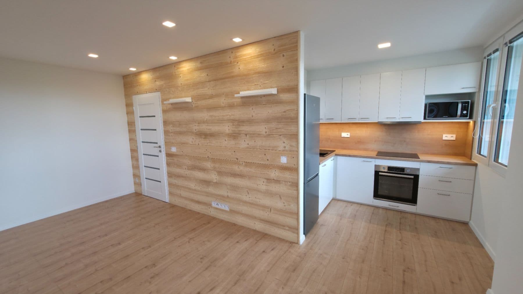 Prenájom bytu 1-izbový 34 m², Tomanova, Slaný, Středočeský kraj Prenájom bytu 1-izbový 34 m², Tomanova, Slaný, Středočeský kraj