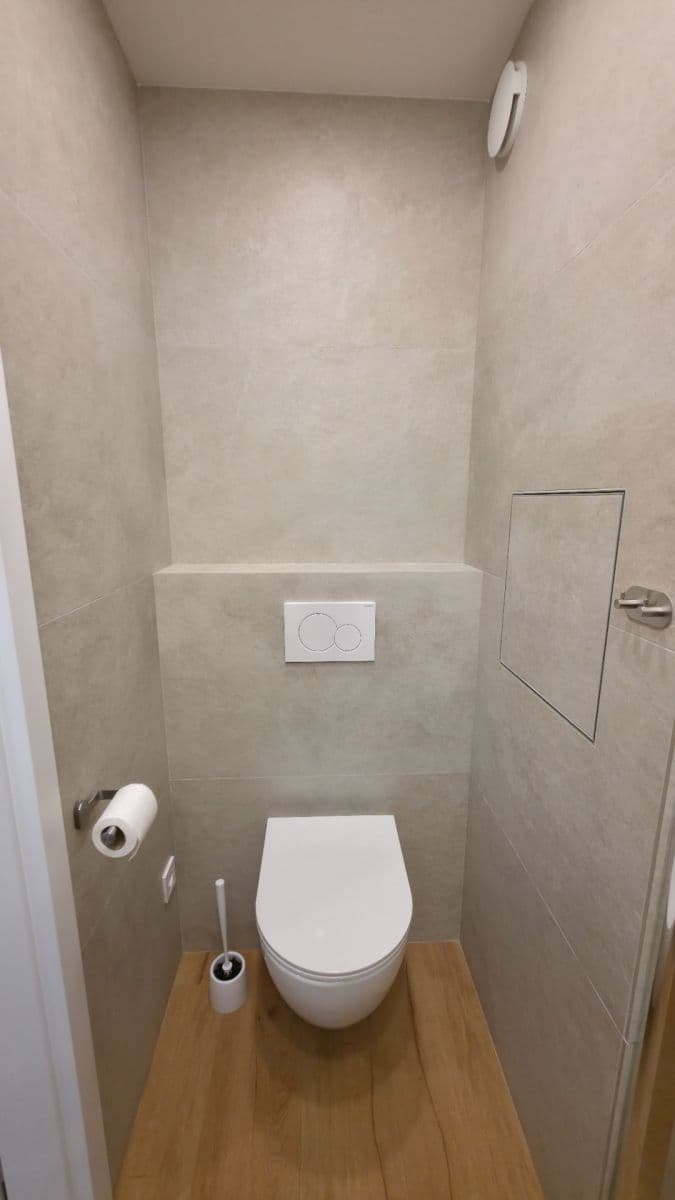 Prenájom bytu 1-izbový 34 m², Tomanova, Slaný, Středočeský kraj Prenájom bytu 1-izbový 34 m², Tomanova, Slaný, Středočeský kraj