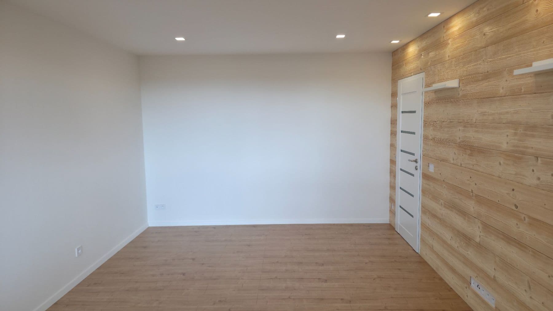 Prenájom bytu 1-izbový 34 m², Tomanova, Slaný, Středočeský kraj Prenájom bytu 1-izbový 34 m², Tomanova, Slaný, Středočeský kraj