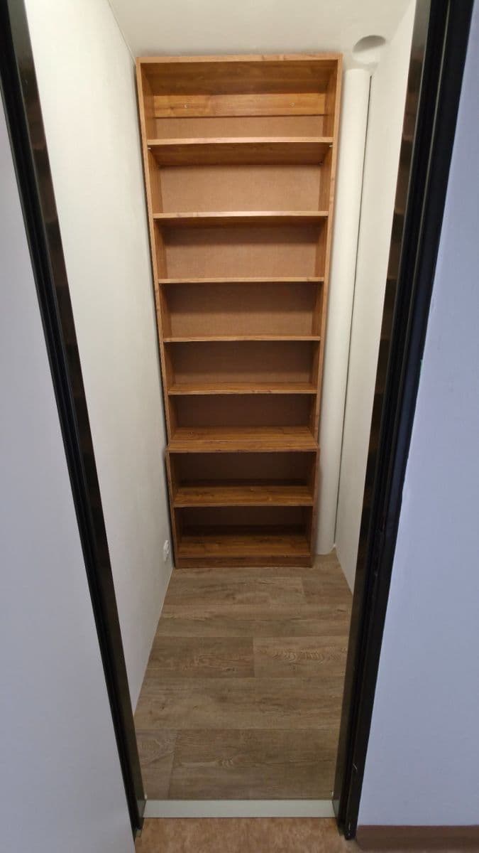 Prenájom bytu 1-izbový 34 m², Tomanova, Slaný, Středočeský kraj Prenájom bytu 1-izbový 34 m², Tomanova, Slaný, Středočeský kraj