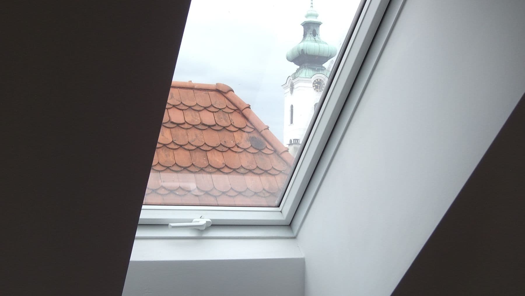 Prenájom bytu 3-izbový 167 m², Česká, České Budějovice, Jihočeský kraj Prenájom bytu 3-izbový 167 m², Česká, České Budějovice, Jihočeský kraj