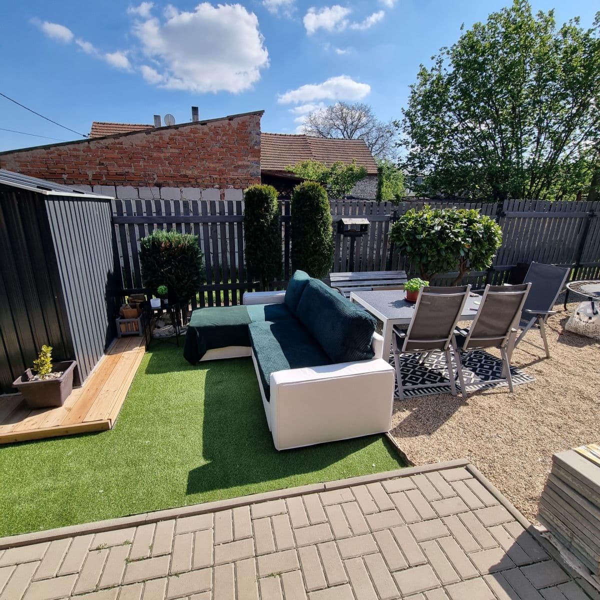 Predaj domu 157 m², pozemok 269 m², 23711, Milý, Středočeský kraj Predaj domu 157 m², pozemok 269 m², 23711, Milý, Středočeský kraj
