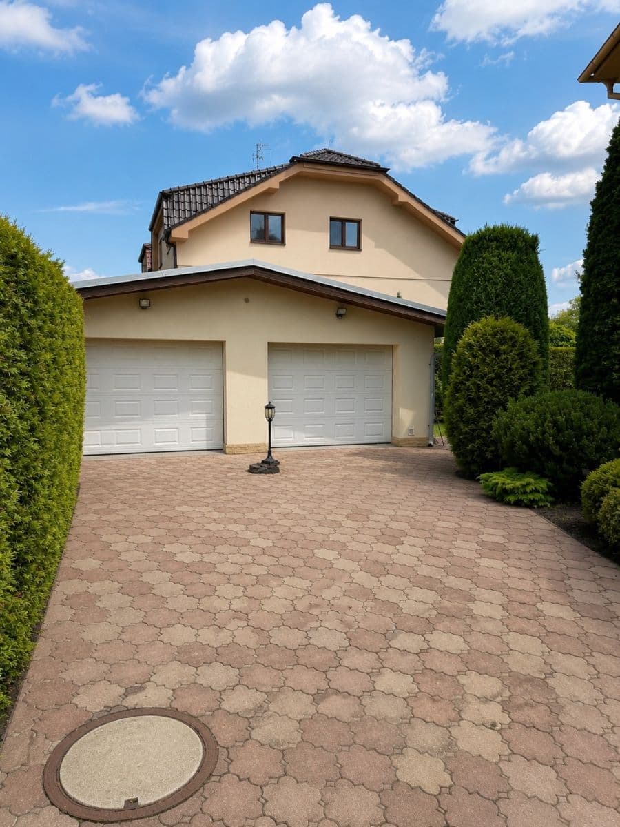Predaj domu 220 m², pozemok 921 m², Suchdolská, Praha, Praha Predaj domu 220 m², pozemok 921 m², Suchdolská, Praha, Praha
