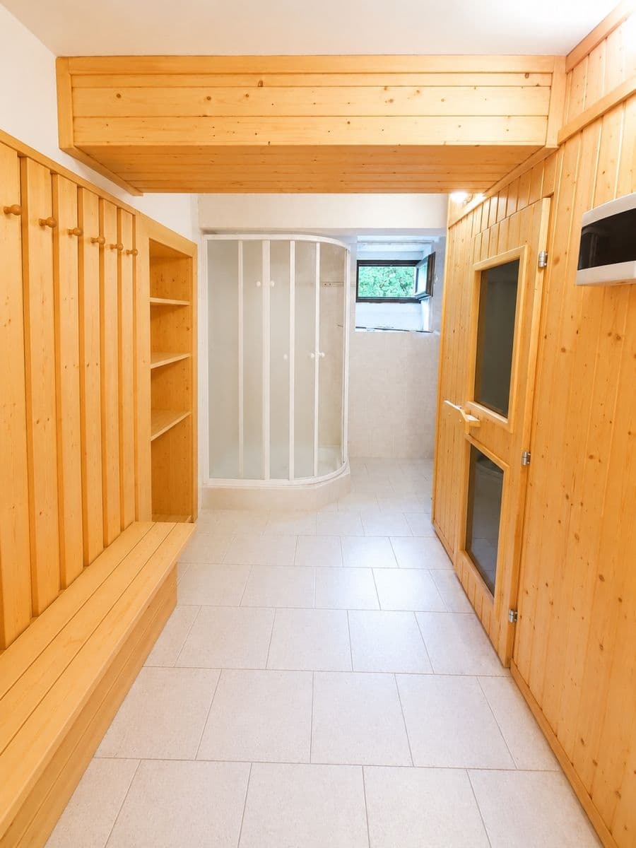Predaj domu 220 m², pozemok 921 m², Suchdolská, Praha, Praha Predaj domu 220 m², pozemok 921 m², Suchdolská, Praha, Praha