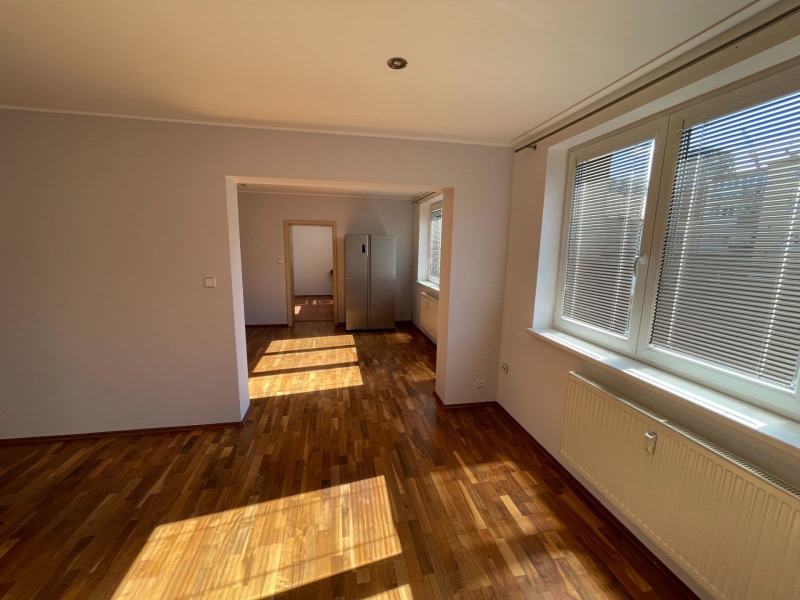 Prenájom bytu 2-izbový 64 m², Pobočná, Praha, Praha Prenájom bytu 2-izbový 64 m², Pobočná, Praha, Praha