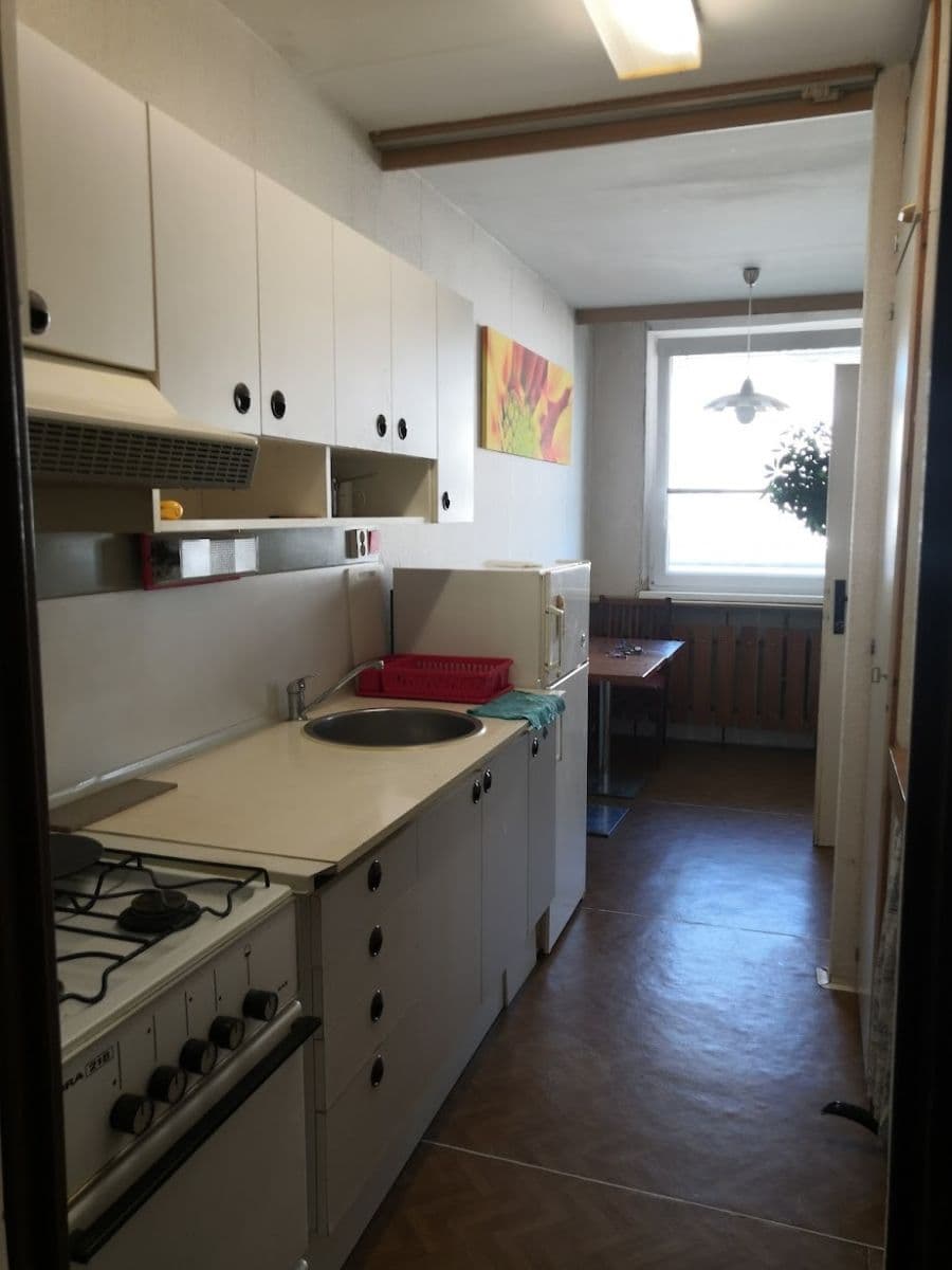 Prenájom bytu 3-izbový 78 m², Hrabákova, Praha, Praha Prenájom bytu 3-izbový 78 m², Hrabákova, Praha, Praha