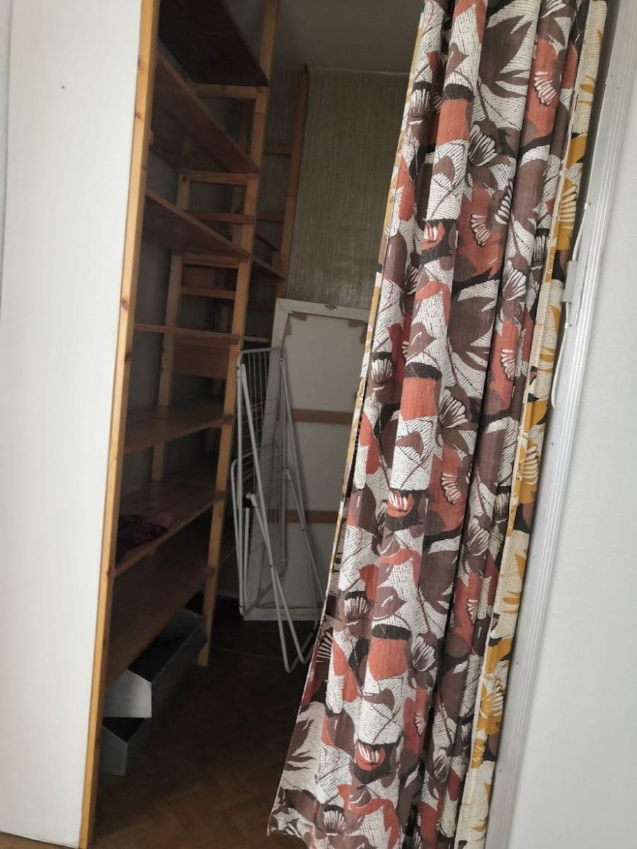 Prenájom bytu 3-izbový 78 m², Hrabákova, Praha, Praha Prenájom bytu 3-izbový 78 m², Hrabákova, Praha, Praha