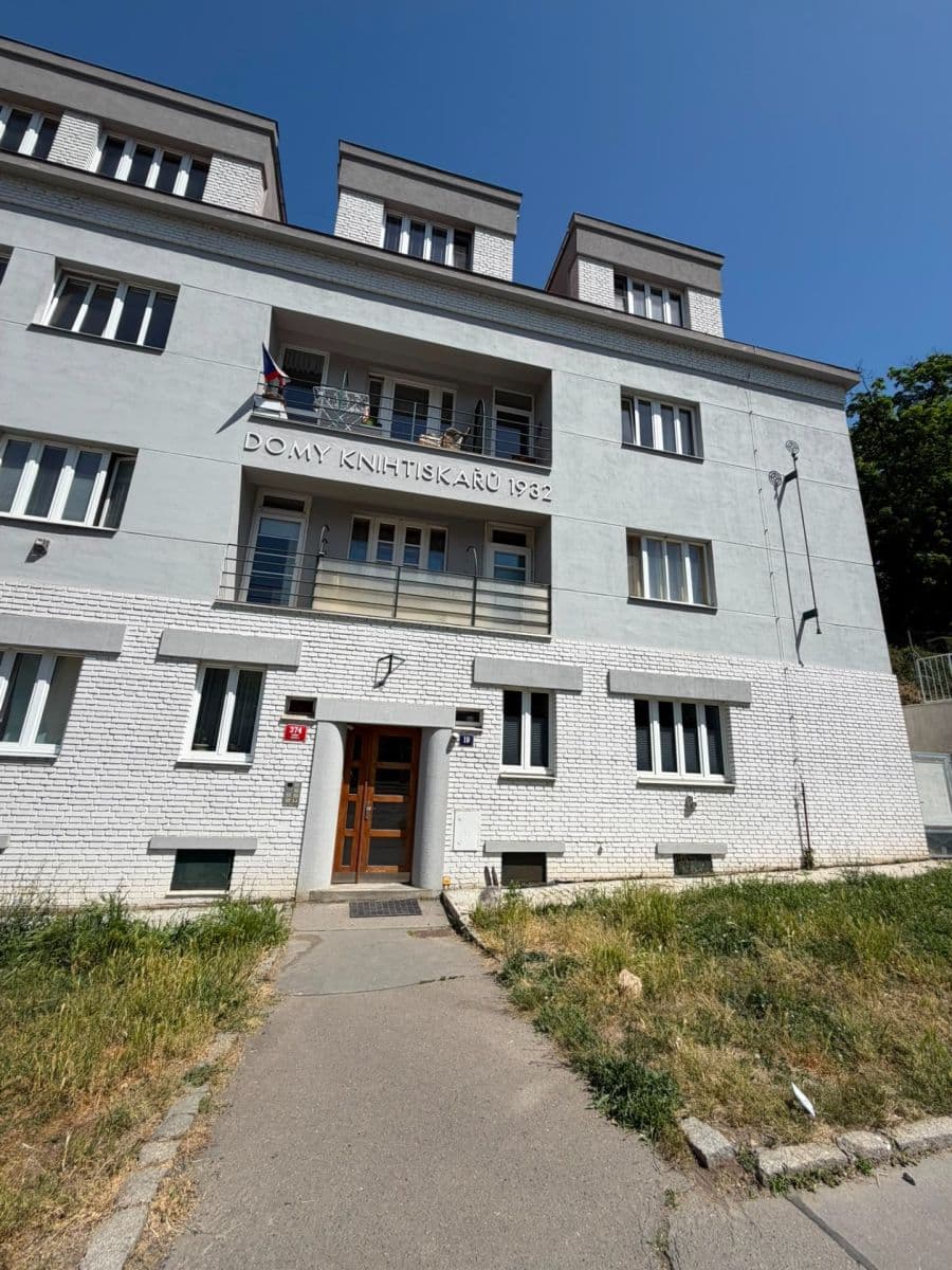 Predaj bytu 1-izbový 52 m², Jeremenkova, Praha, Praha Predaj bytu 1-izbový 52 m², Jeremenkova, Praha, Praha