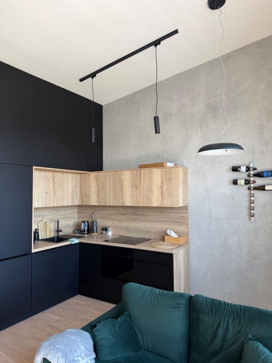 Prenájom bytu 2-izbový 49 m², Červená báň, Praha, Praha Prenájom bytu 2-izbový 49 m², Červená báň, Praha, Praha