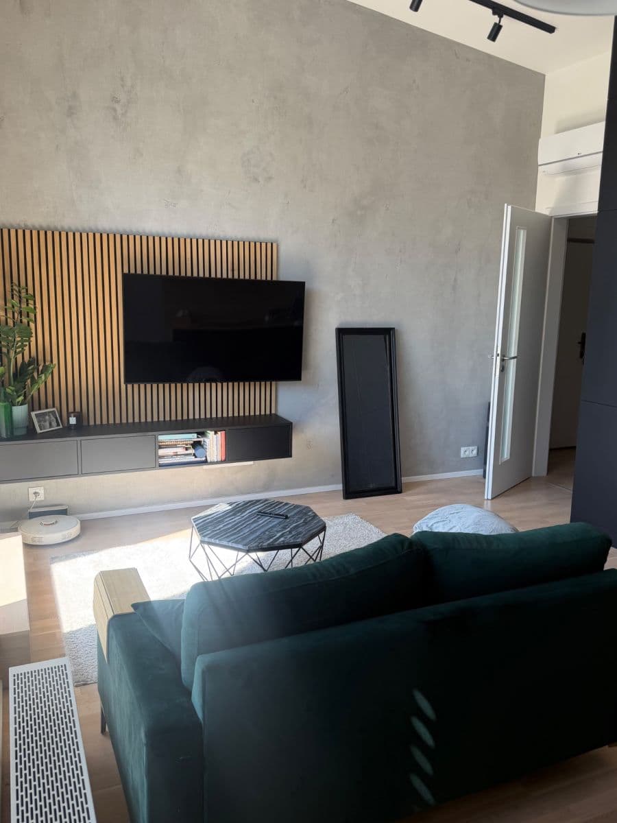 Prenájom bytu 2-izbový 49 m², Červená báň, Praha, Praha Prenájom bytu 2-izbový 49 m², Červená báň, Praha, Praha