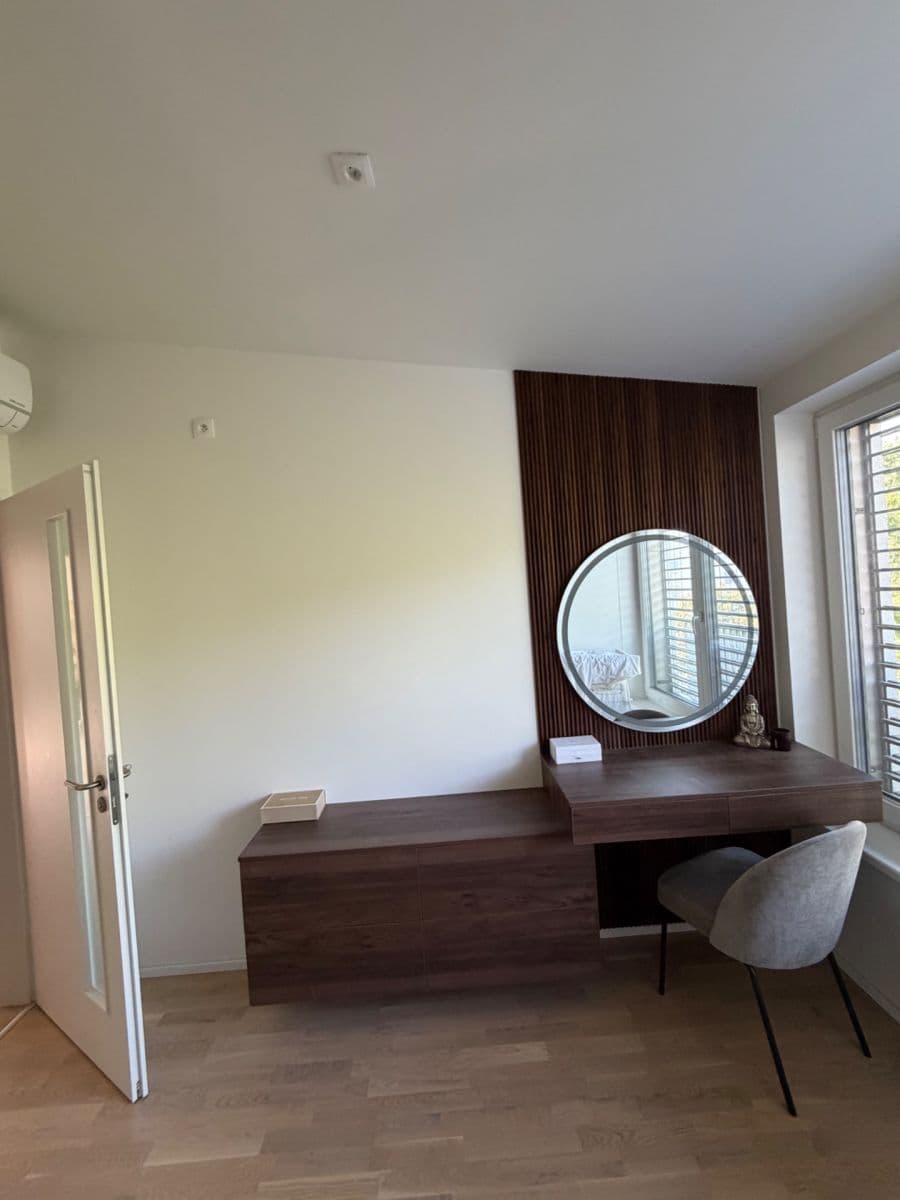 Prenájom bytu 2-izbový 49 m², Červená báň, Praha, Praha Prenájom bytu 2-izbový 49 m², Červená báň, Praha, Praha