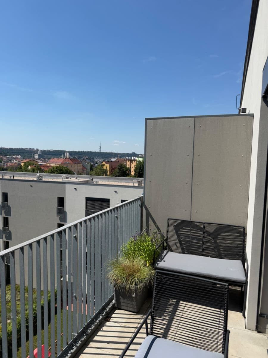 Prenájom bytu 2-izbový 49 m², Červená báň, Praha, Praha Prenájom bytu 2-izbový 49 m², Červená báň, Praha, Praha