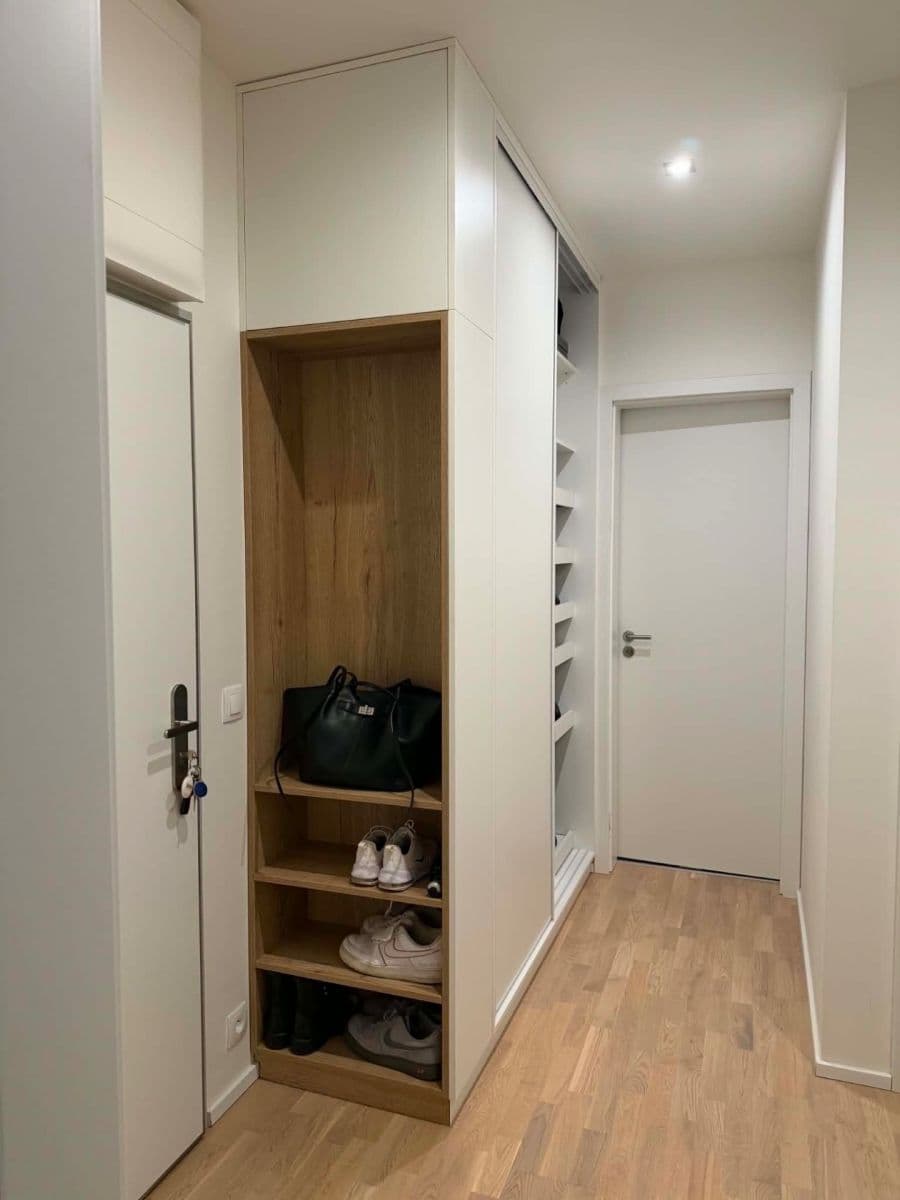 Prenájom bytu 2-izbový 49 m², Červená báň, Praha, Praha Prenájom bytu 2-izbový 49 m², Červená báň, Praha, Praha