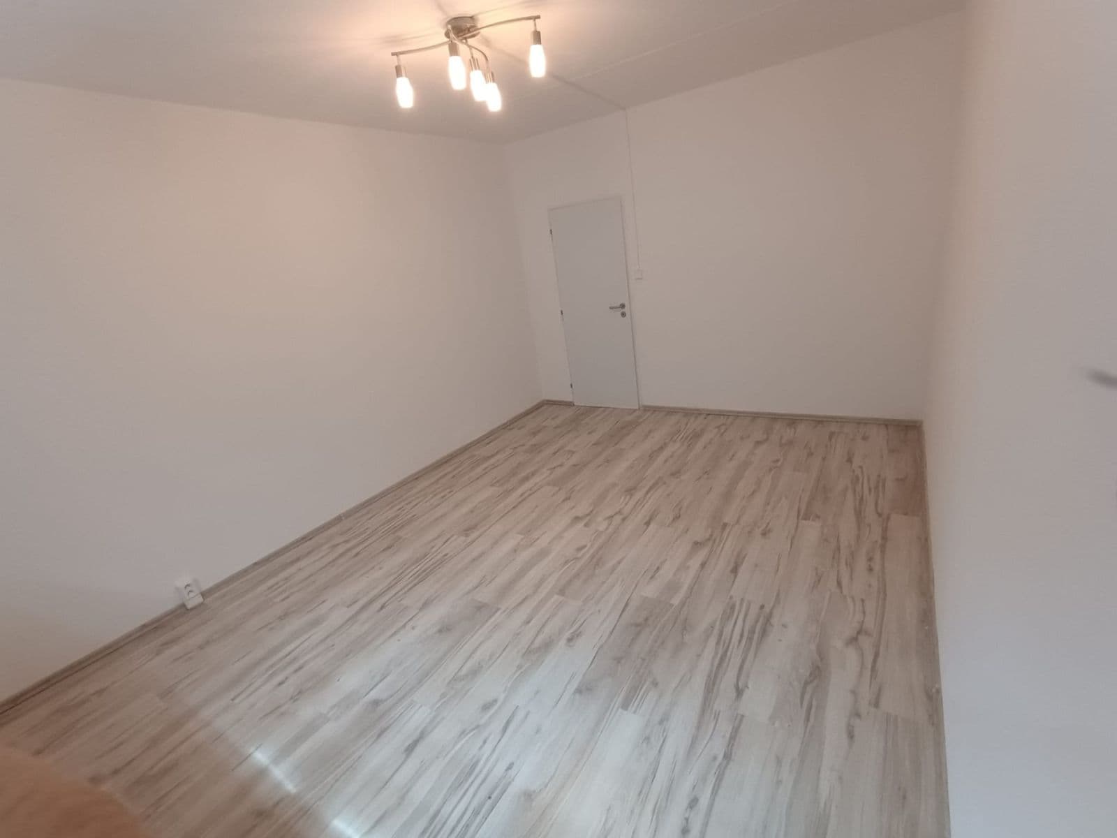 Prenájom bytu 2-izbový 65 m², Krátká, Lovosice, Ústecký kraj Prenájom bytu 2-izbový 65 m², Krátká, Lovosice, Ústecký kraj