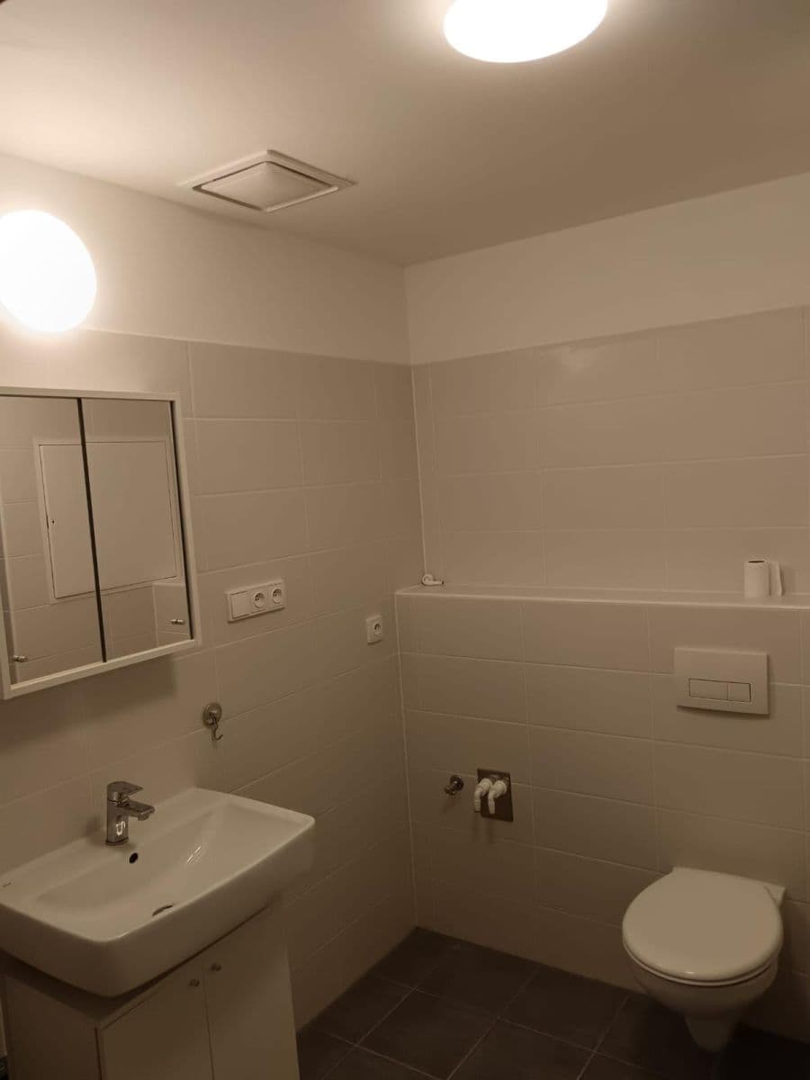 Prenájom bytu 2-izbový 54 m², Edmunda Husserla, Olomouc, Olomoucký kraj Prenájom bytu 2-izbový 54 m², Edmunda Husserla, Olomouc, Olomoucký kraj