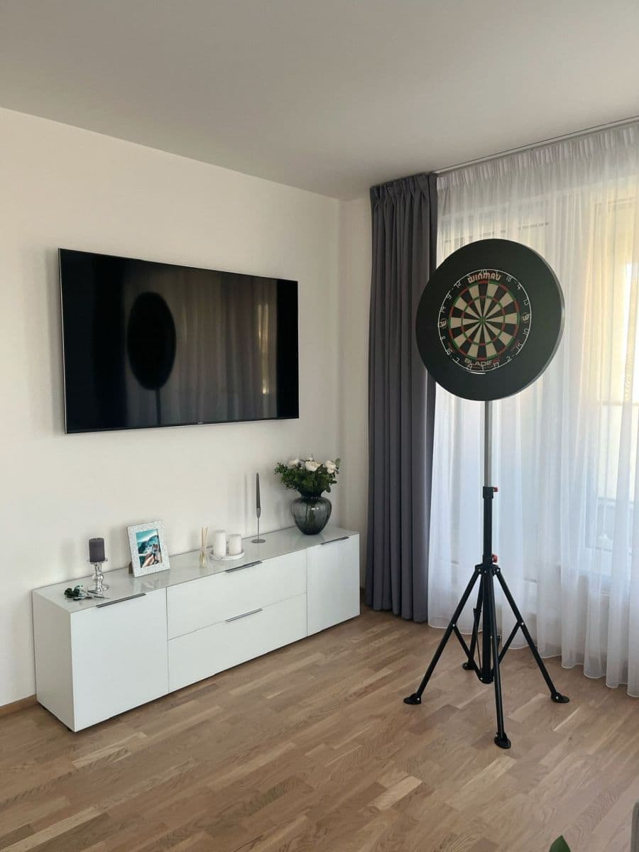 Prenájom bytu 3-izbový 75 m², Wassermannova, Praha, Praha Prenájom bytu 3-izbový 75 m², Wassermannova, Praha, Praha