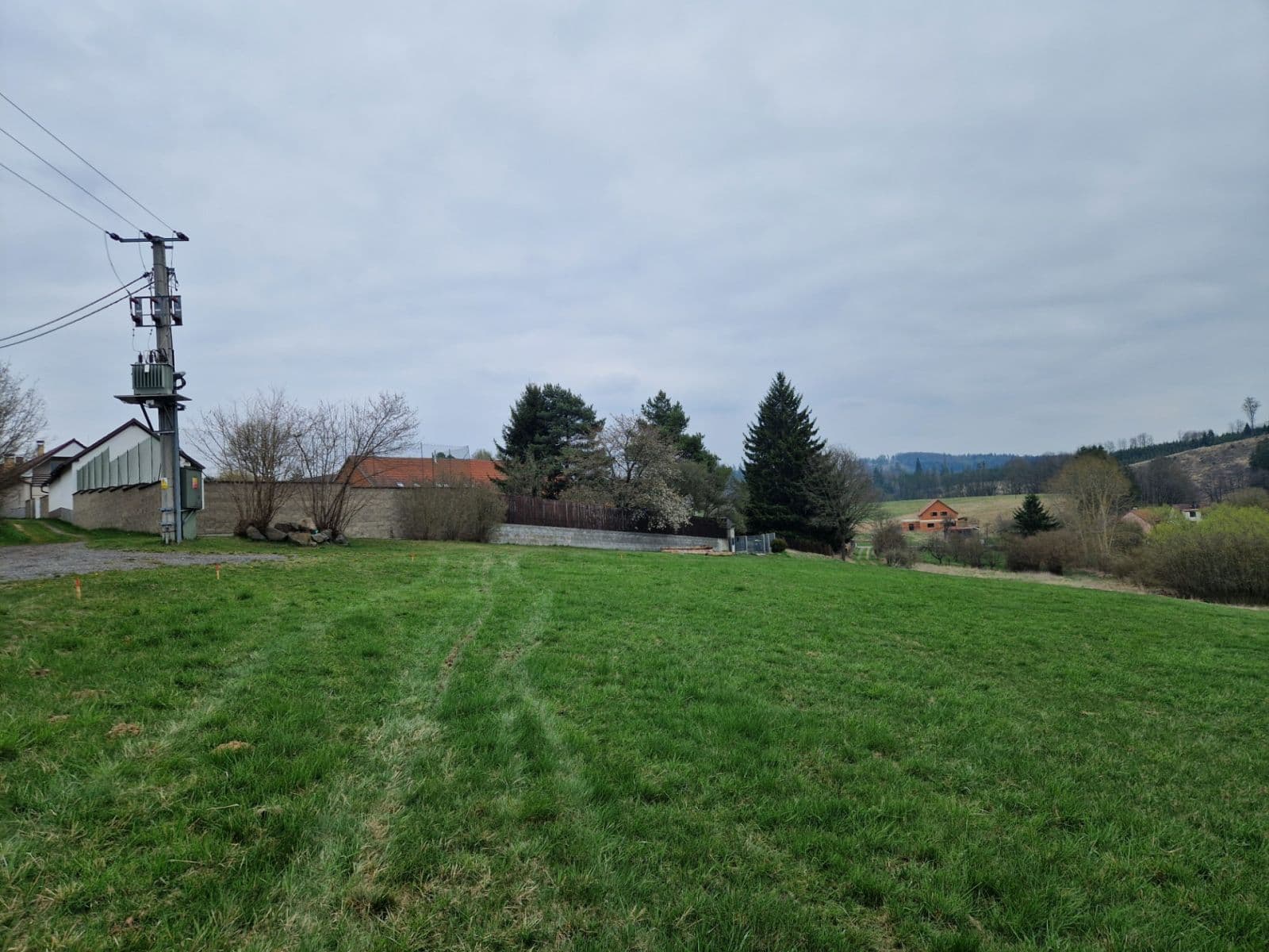 Predaj pozemku 2.929 m², Ostředek, Středočeský kraj Predaj pozemku 2.929 m², Ostředek, Středočeský kraj