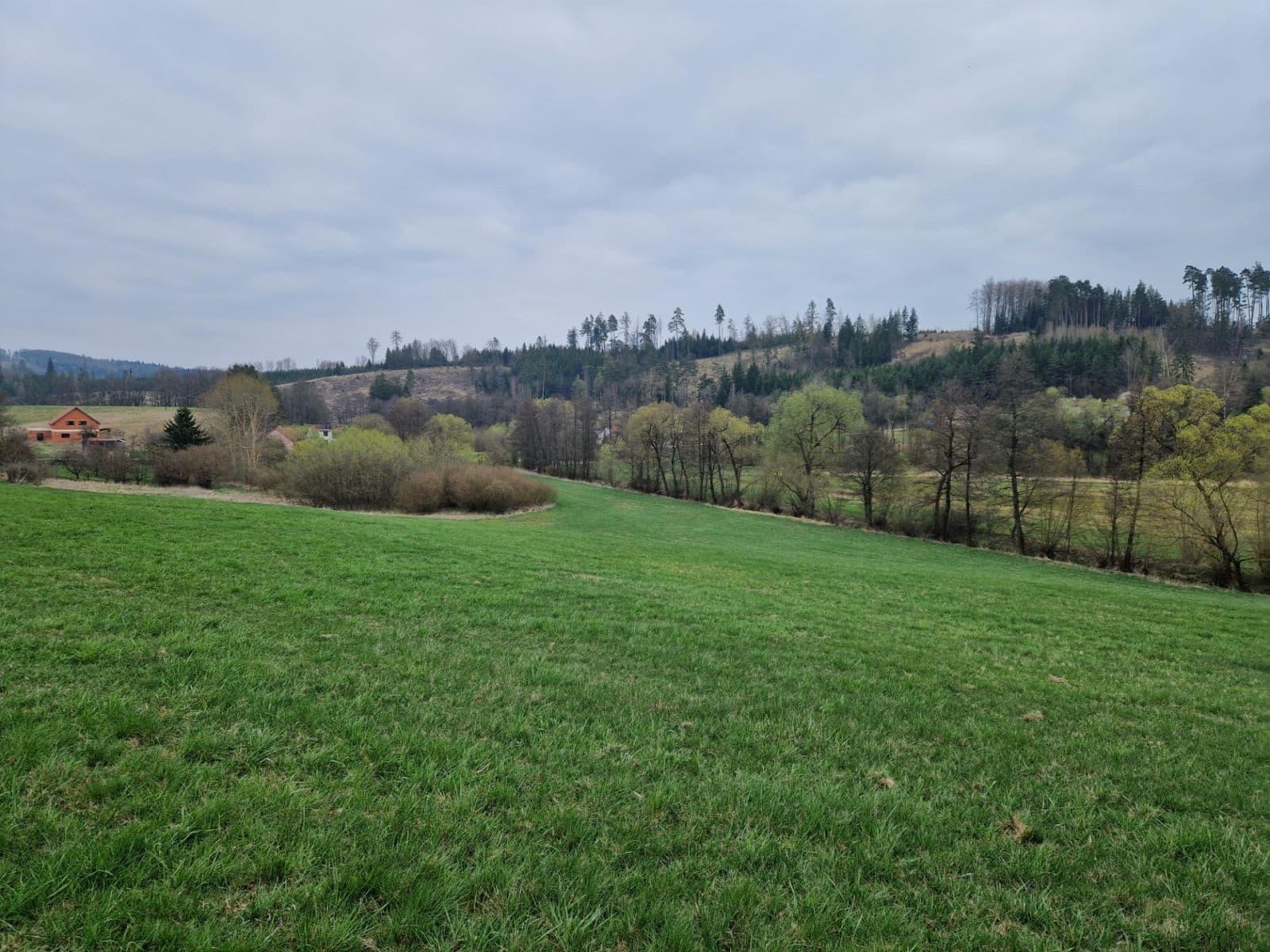 Predaj pozemku 2.929 m², Ostředek, Středočeský kraj Predaj pozemku 2.929 m², Ostředek, Středočeský kraj